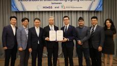 HIMSS and Korean Hospital Association representatives at the MOU signing ceremony yesterday. Participants at KHA-HIMSS Mou Signing ceremony